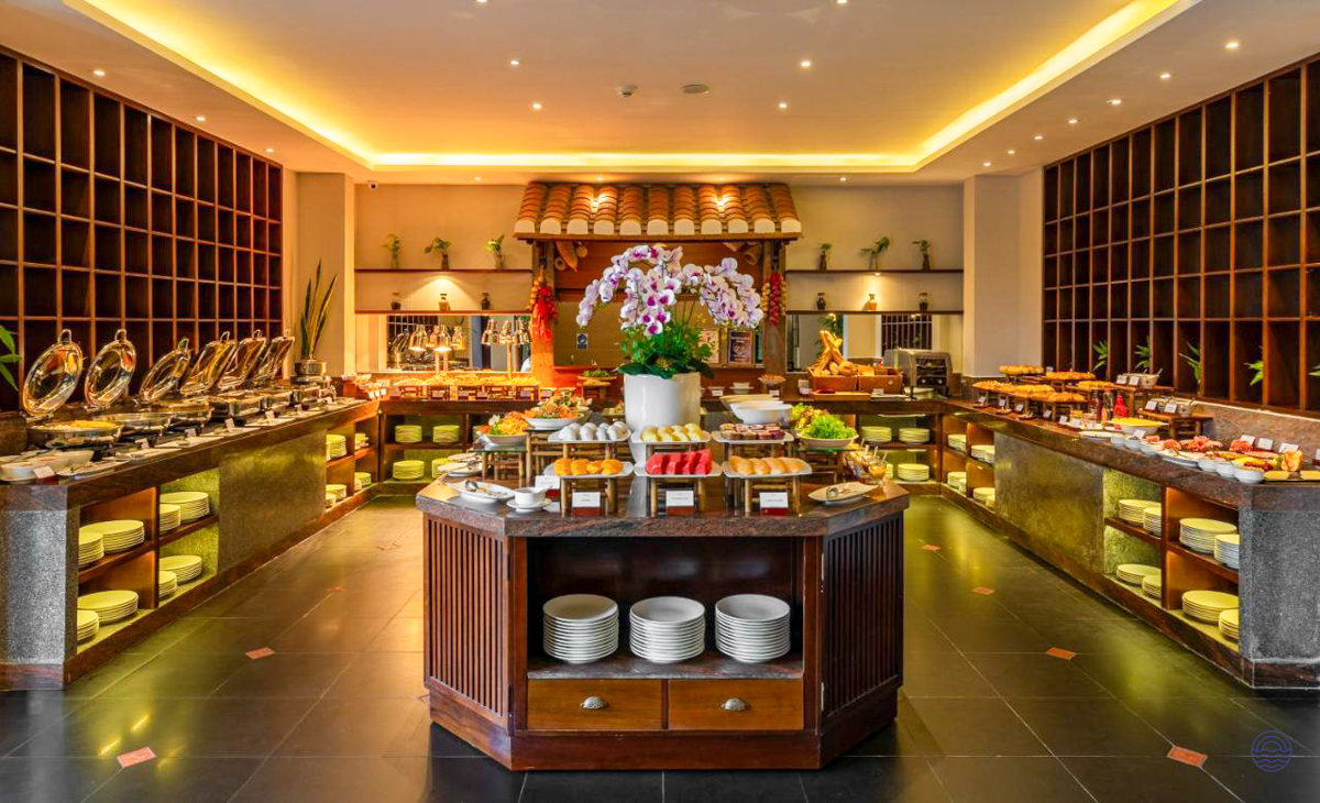 An inviting and abundant hotel breakfast buffet with many delicious options in Hoi An.